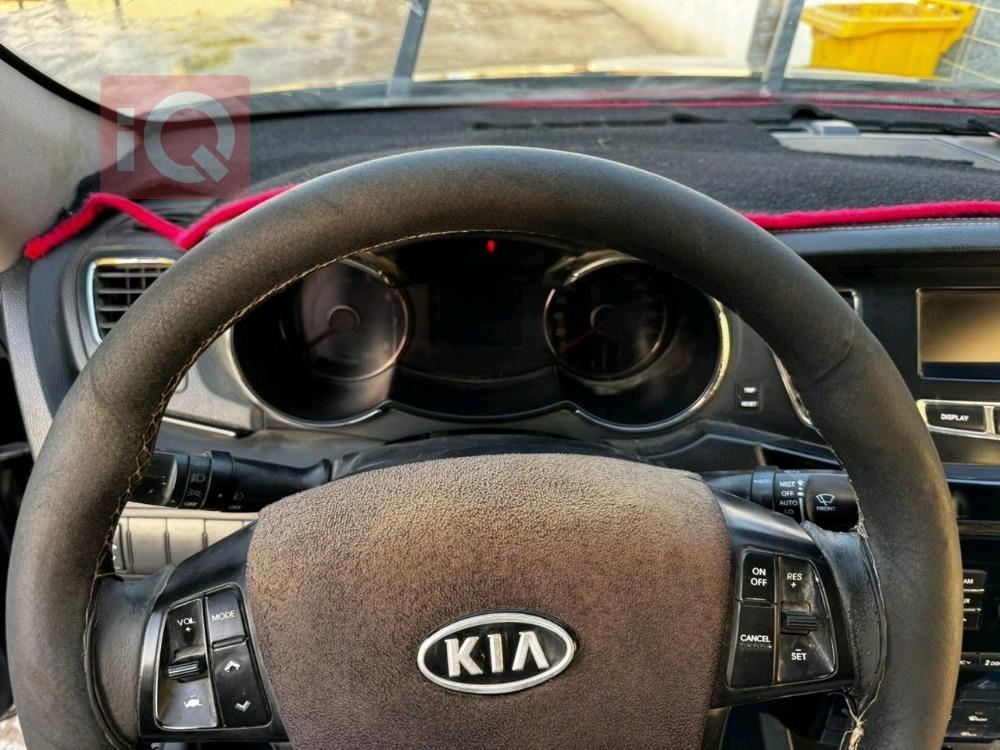 كيا كادينزا